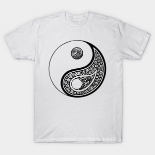 yin and yang mandala T-Shirt